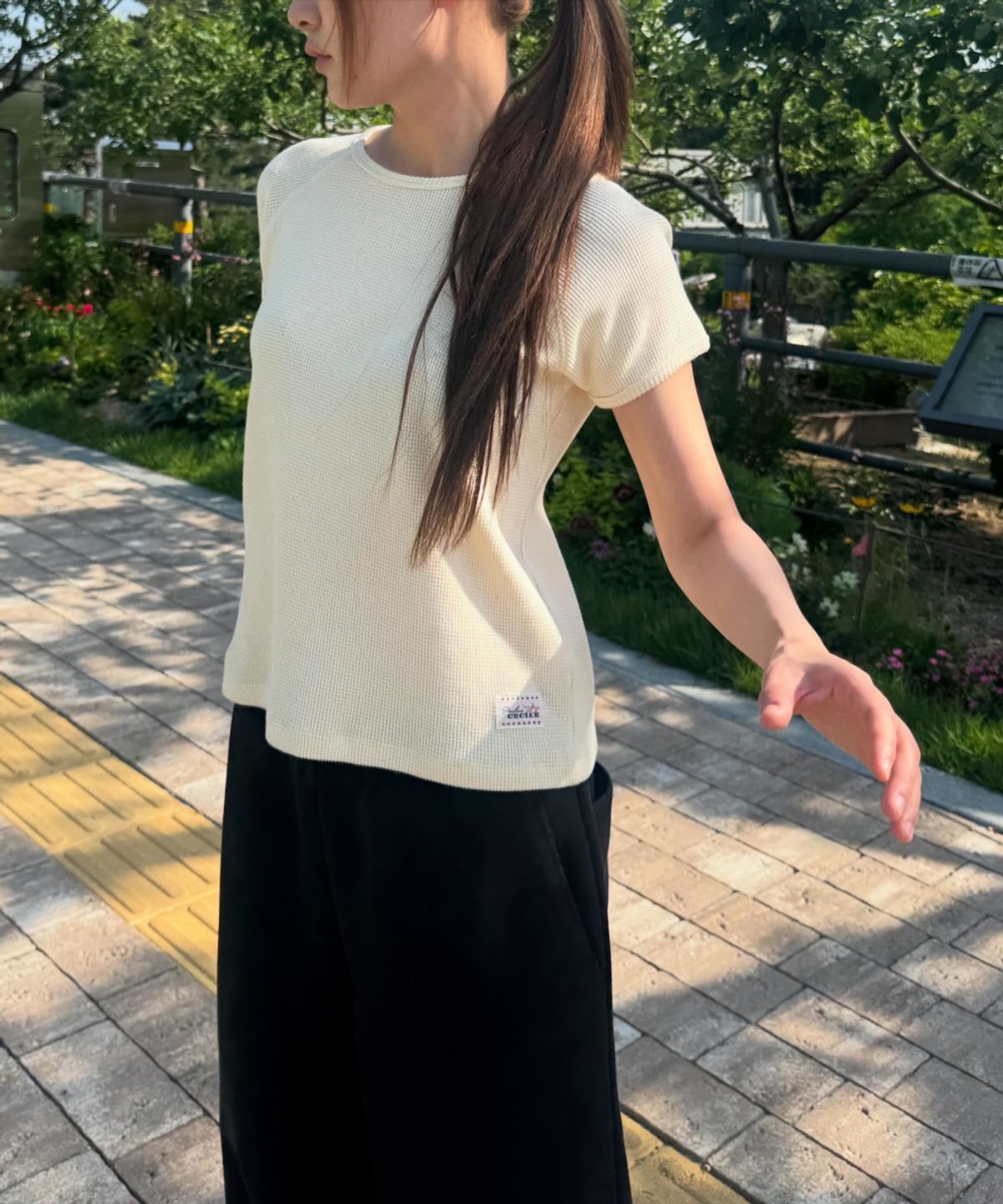 지비에이치 어패럴(GBH APPAREL) PETITE WAFFLE TOP / CREAM