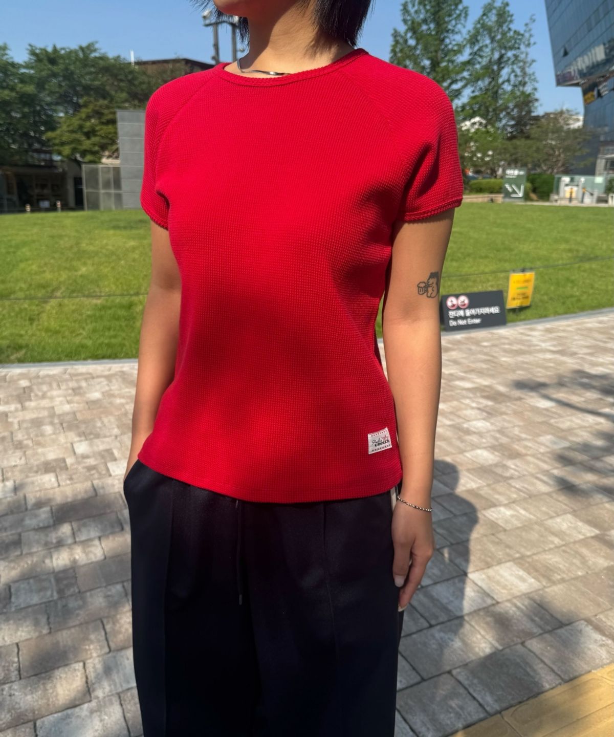 지비에이치 어패럴(GBH APPAREL) PETITE WAFFLE TOP / RED