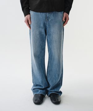 LOOSED STRAIGHT DENIM PANTS (LIGHT BLUE)