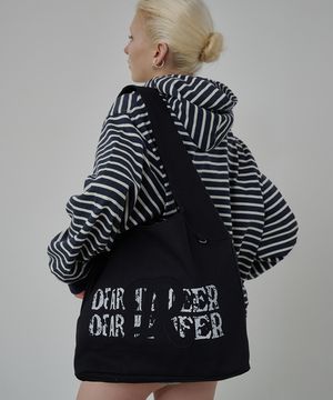 슬라우치 코튼 숄더백 (네이비)