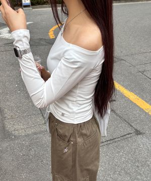 셔링 오프숄더 롱 슬리브_아이보리