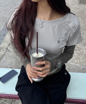 버튼넥 레이어드 롱 슬리브_라이트그레이