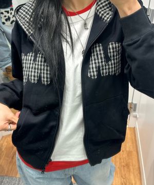 체크 로고 집업 후디_블랙