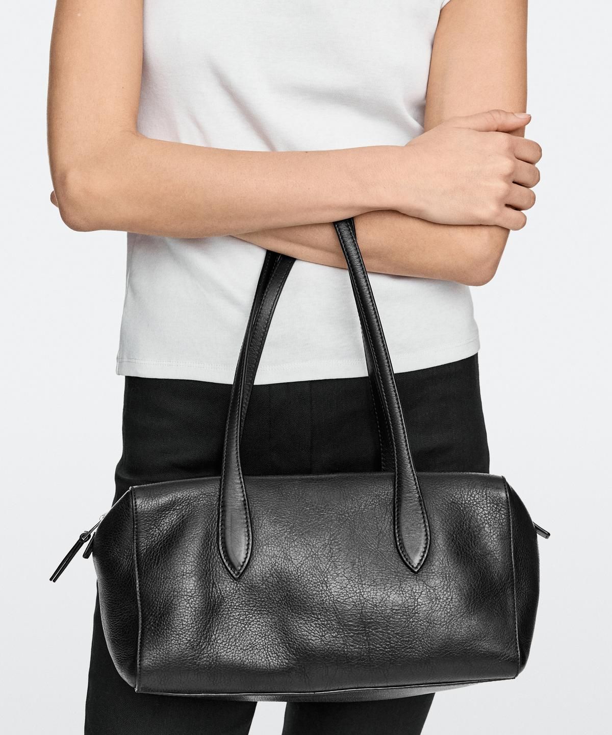 마시모두띠(MASSIMO DUTTI) 웨스트 나파 레더 사첼 백