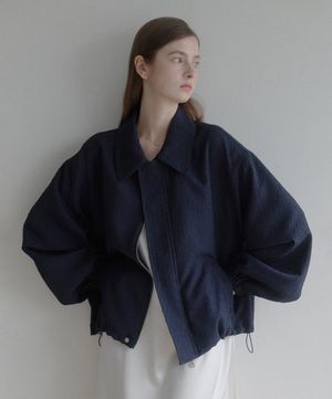 esy kara embossed blouson (네이비)