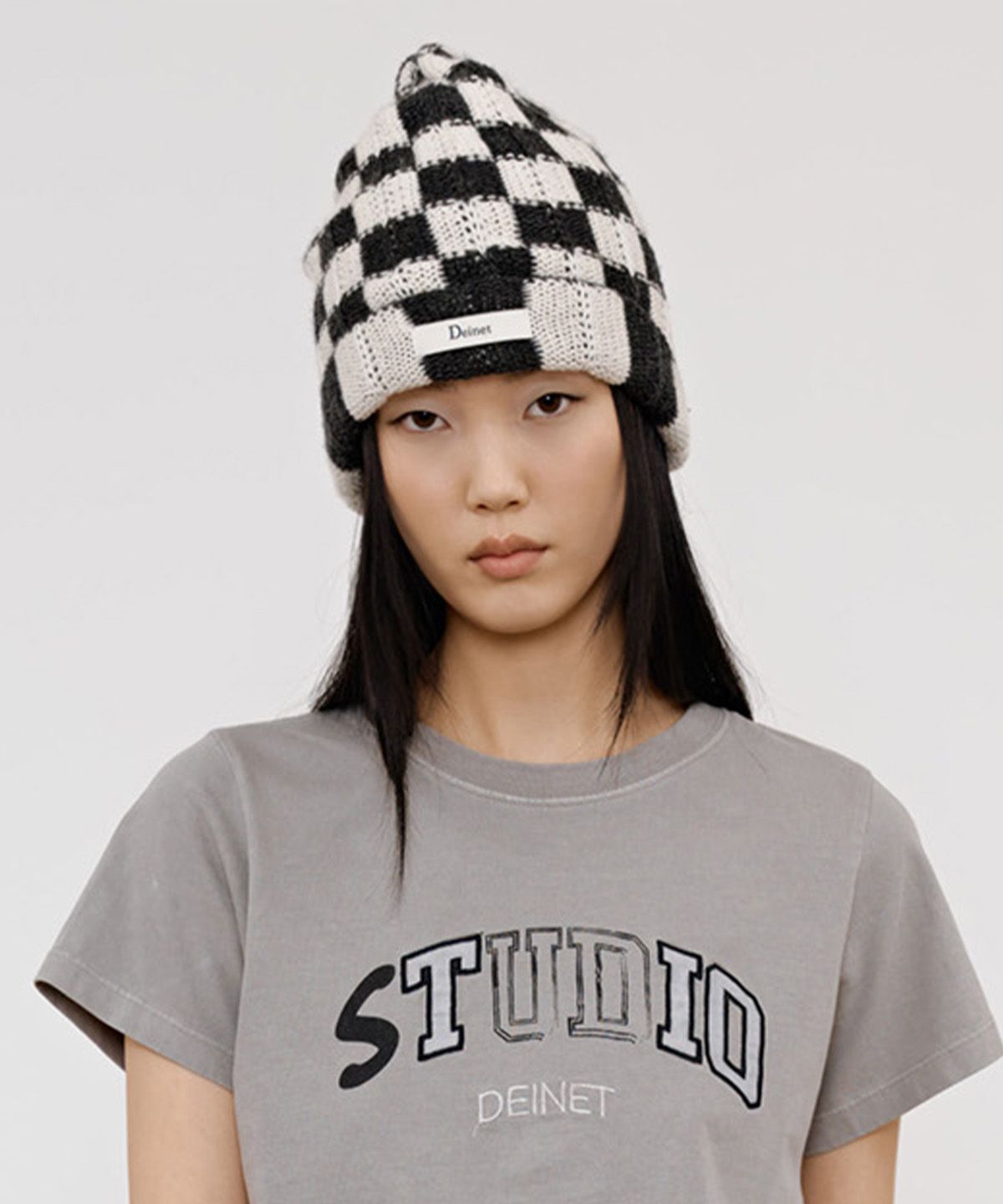 다이닛(DEINET) CHECKERED NEAT KNIT BEANIE IN CHARCOAL