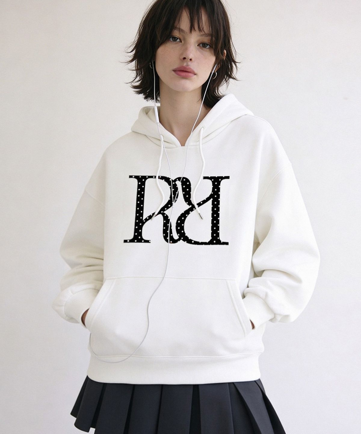 랜덤오프(RANDOMOFF) R:SIGNET DOT OVER FIT HOODIE (3color)