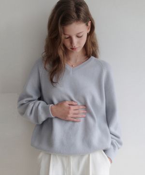 esy cashmere v-neck knit (스카이)