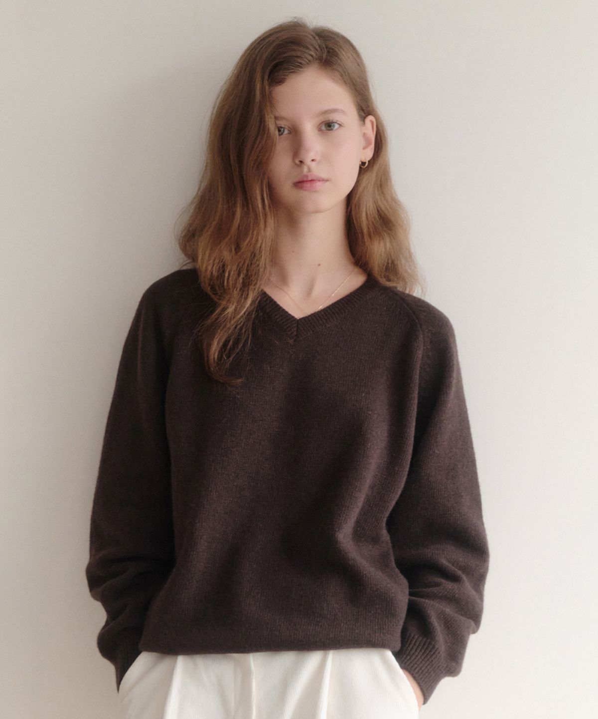 르나브(LENAV) esy cashmere v-neck knit (브라운)