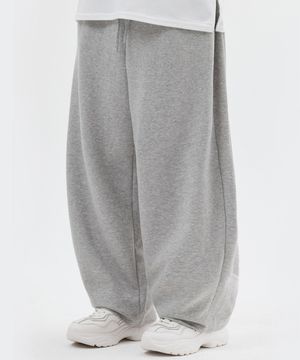 커브드 사이드 핀턱 벌룬 스웨트 팬츠 3color