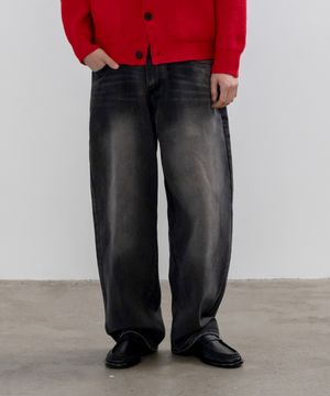 [데일리룸PICK] 배럴핏 커브드 워싱 데님 와이드팬츠_블랙