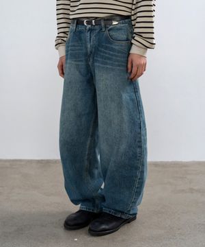 [데일리룸PICK] 배럴핏 커브드 워싱 데님 와이드팬츠_블루