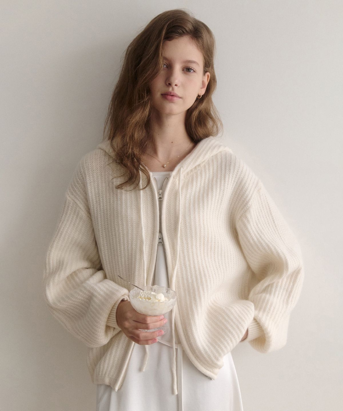 르나브(LENAV) esy cashmere hood knit zip up (아이보리)
