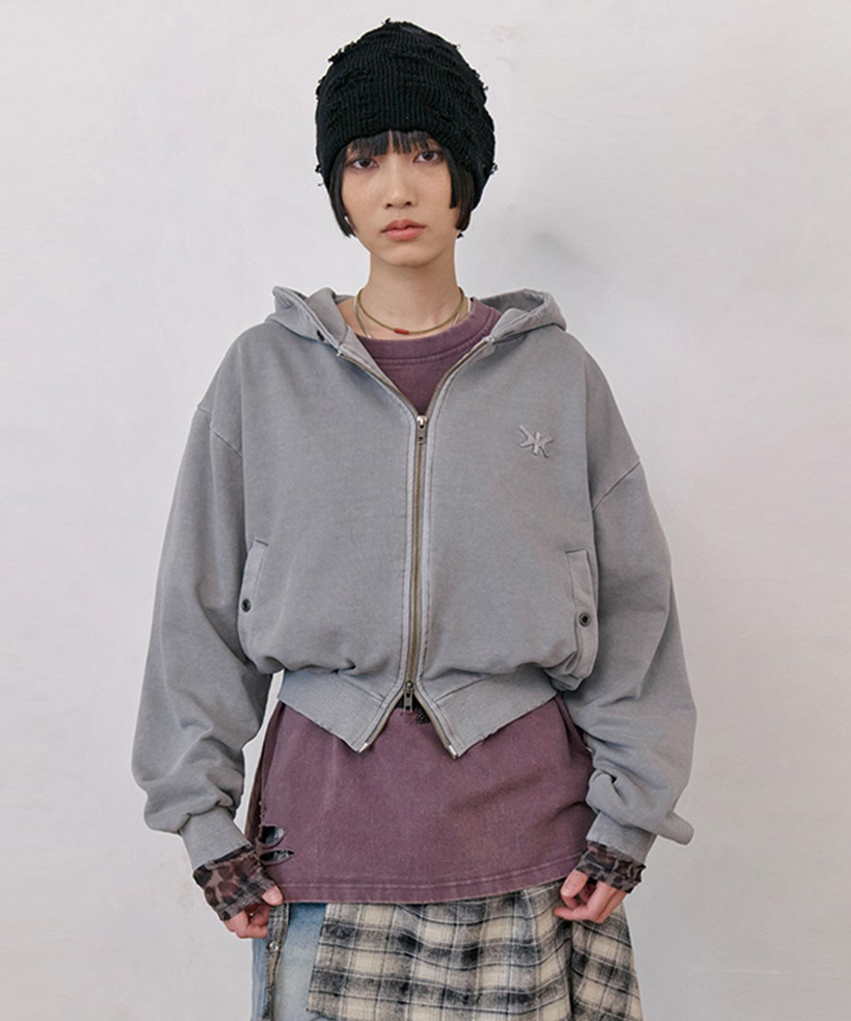 노 엑스트라 터치(NO EXTRA TOUCH) Applique Symbol Logo Two-Way Hoodie Zip-Up (Dusty Gray) / 26SPHD000GR