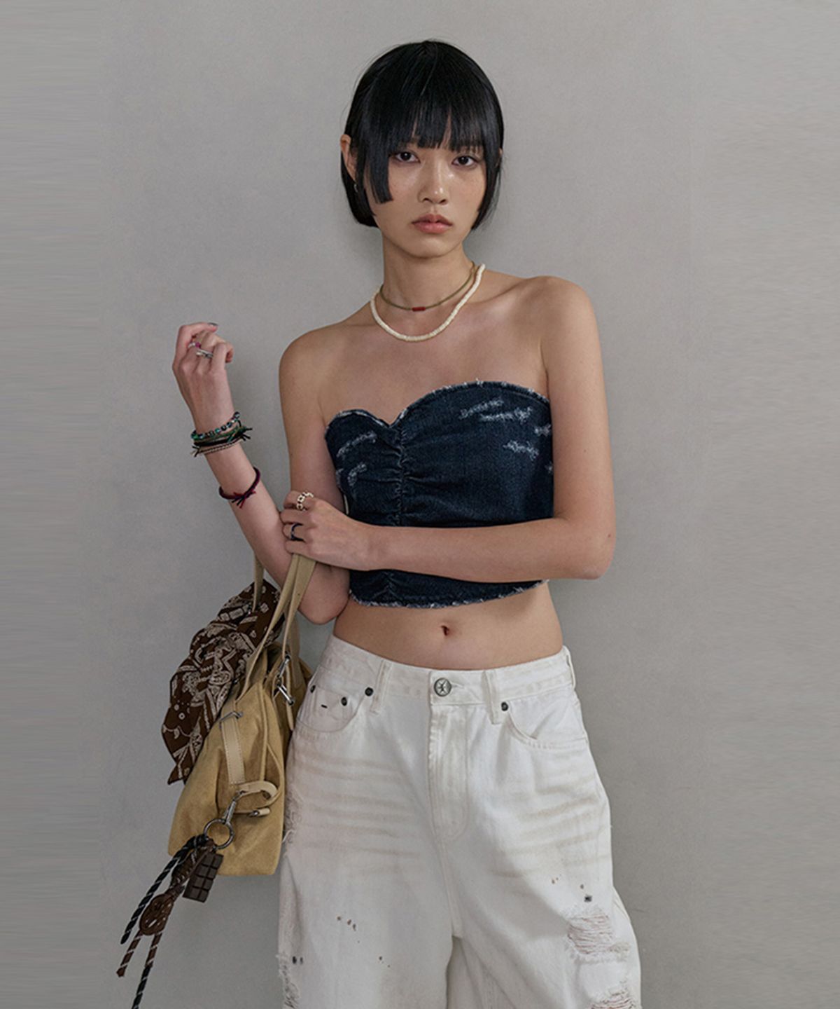 노 엑스트라 터치(NO EXTRA TOUCH) Vintage Washed Shirred Denim Bustier (Dark Blue)_26SPSL003DB