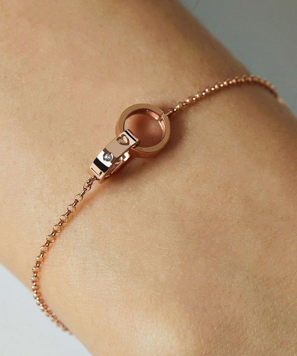 엘렌쥬얼리(HELENE JEWELRY) 14K 글로우 더블 링 오링 체인 금 팔찌