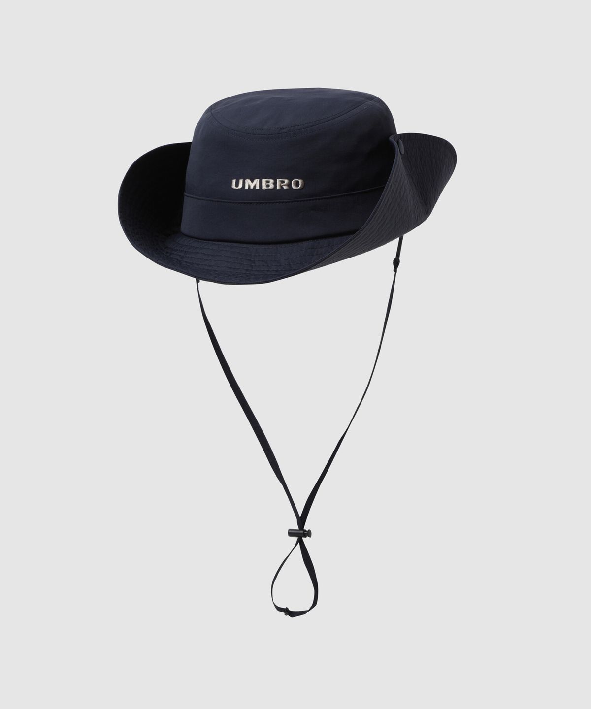 엄브로(UMBRO) 하이웨이 빈티지 스트링 버킷햇 네이비 UR123CHT22