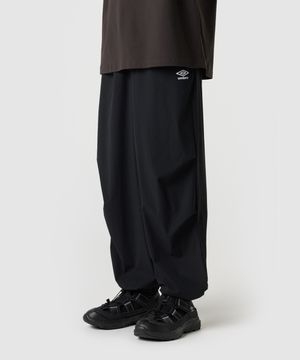 하이텐션 이지 조거 팬츠 블랙 UR221CPT42