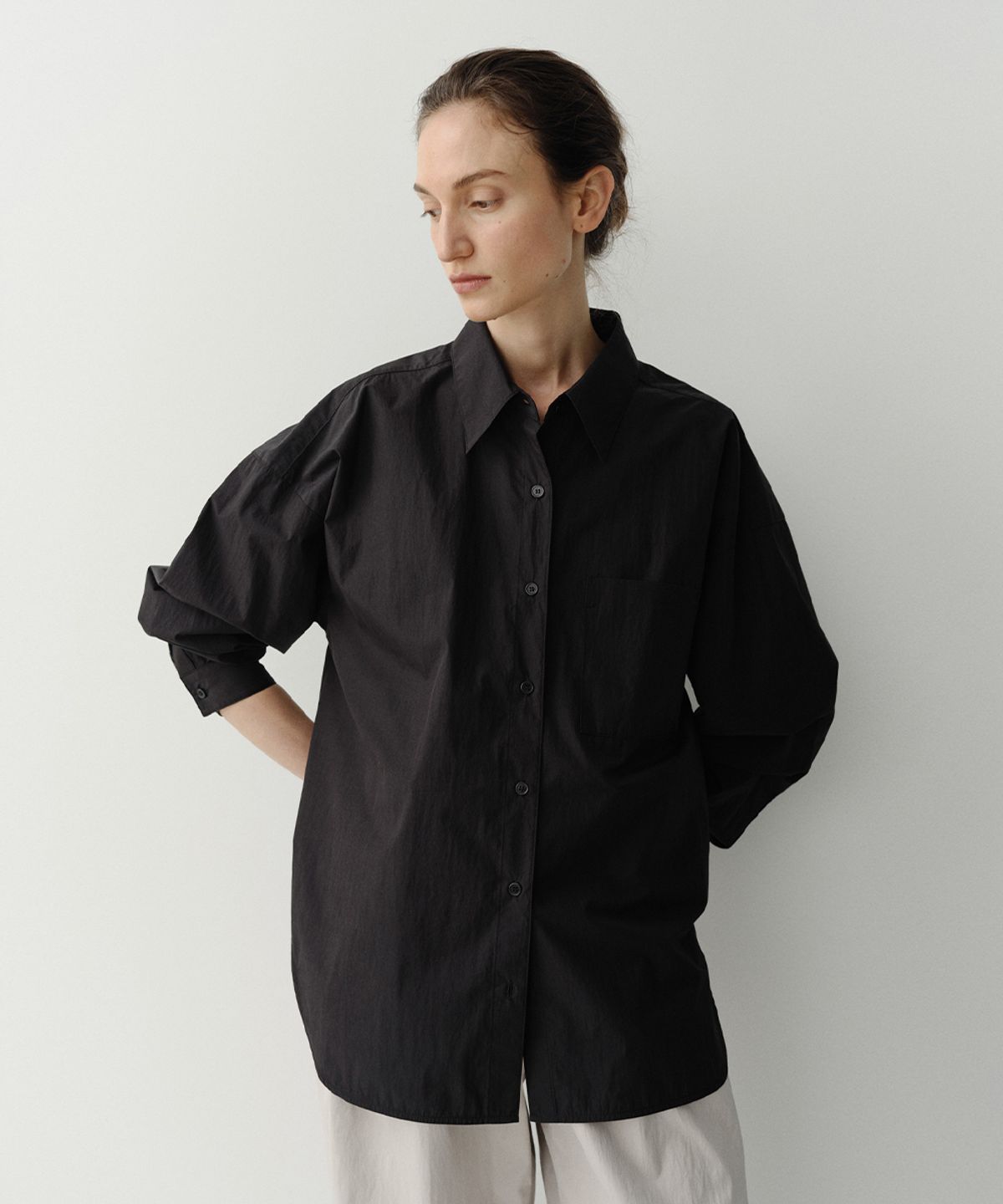 이아(EAAH) BEN SHIRT (BLACK)