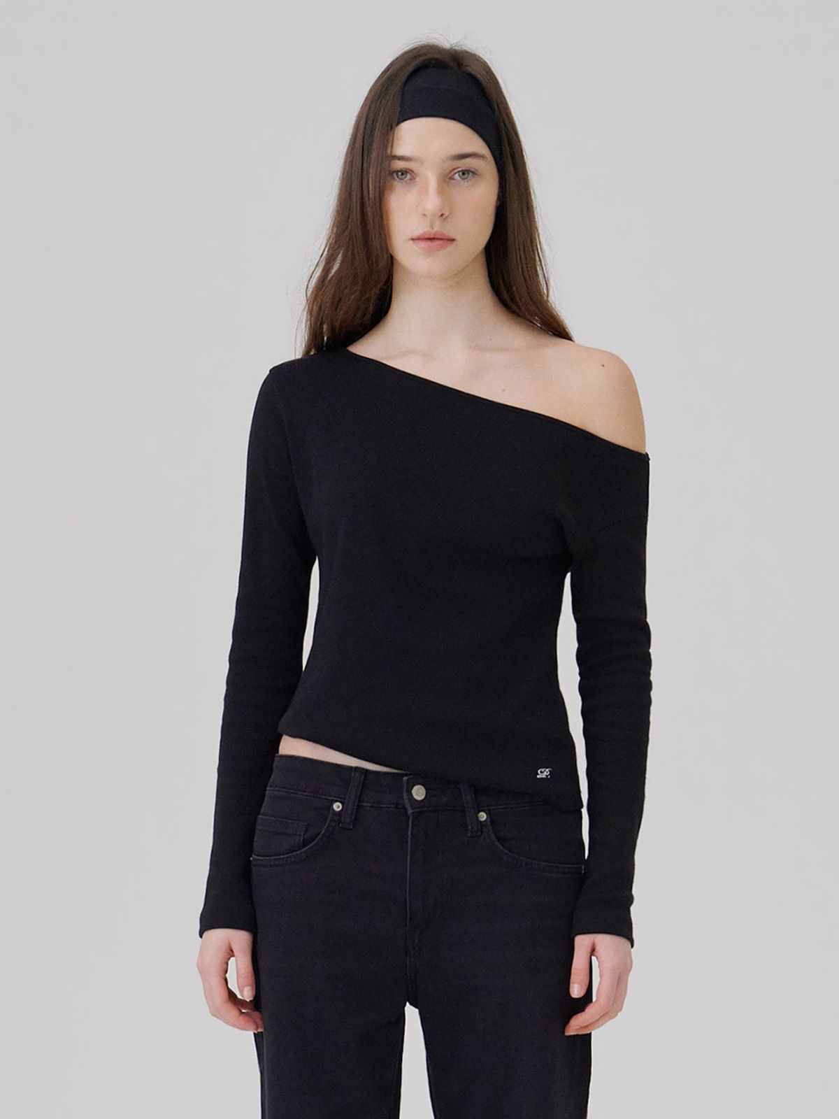 웨이브유니온(WAVE UNION) One shoulder Soft rib Long sleeve top Black