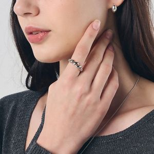 에어리 트위스트 체인 오픈 반지