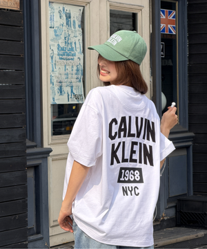 [Capsule] 인더시티 릴렉스드핏 그래픽 티 화이트 4RF295G YAF