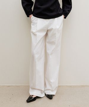 Sole One-Tuck Wide Pants White