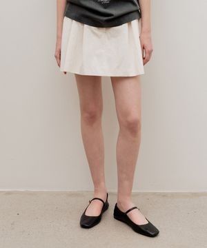 Mouchou Volume Shorts Cream