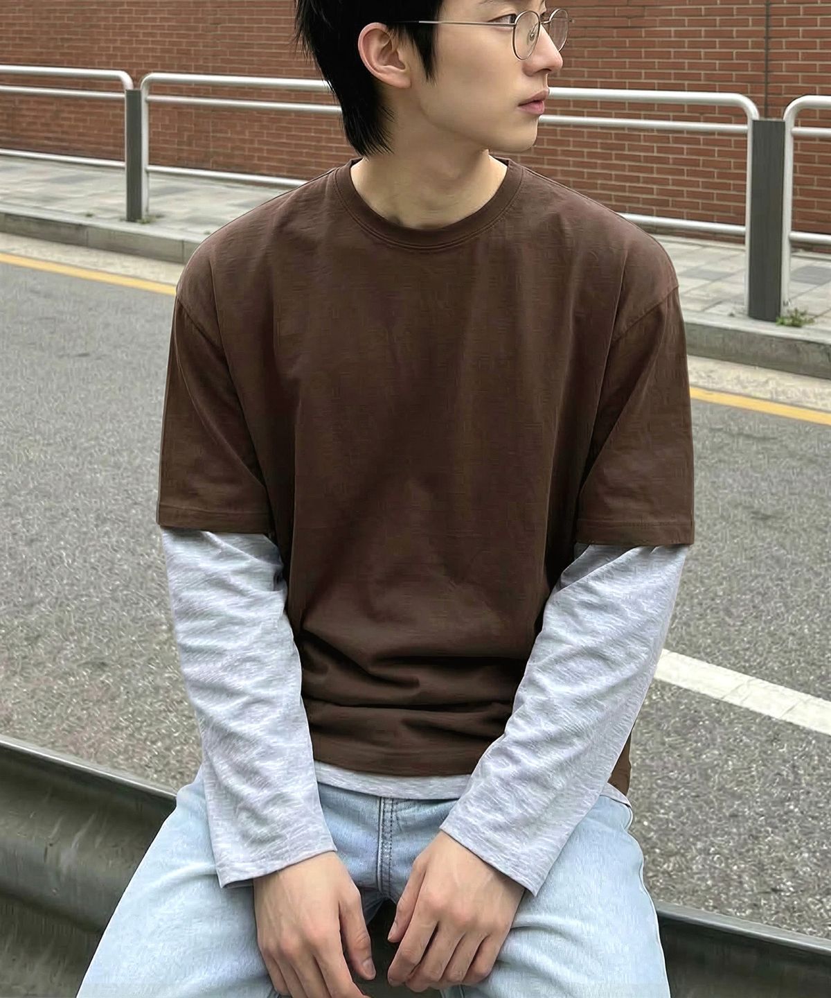 언더오프(UNDEROFF) 크롭 레이어드 롱슬리브 브라운