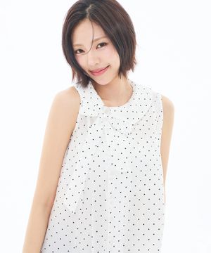 로프 플레어 블라우스 화이트 도트