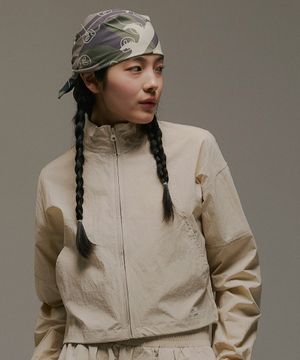 컷라인 세미 크롭 집업 베이지