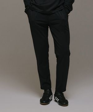 트레인 백 컷 슬림팬츠 블랙