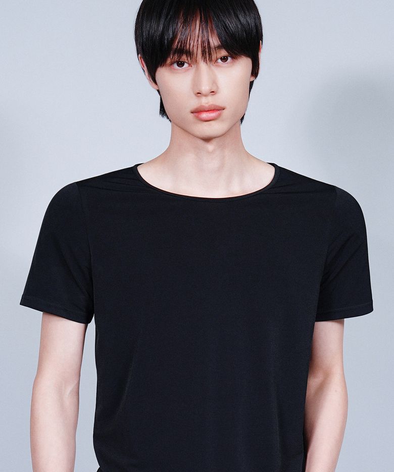 어깨 +4.5CM 쿨 핏 체인저