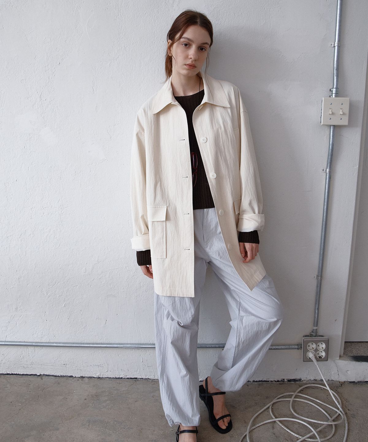 벗튼(BUT'TON) Half Trench Coat (Ivory)