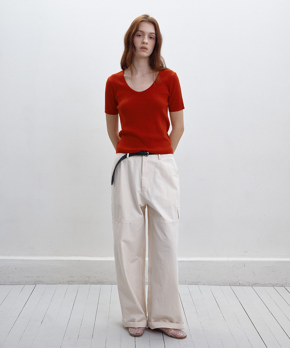 벗튼(BUT'TON) Slik U-Neck Knit (Red)