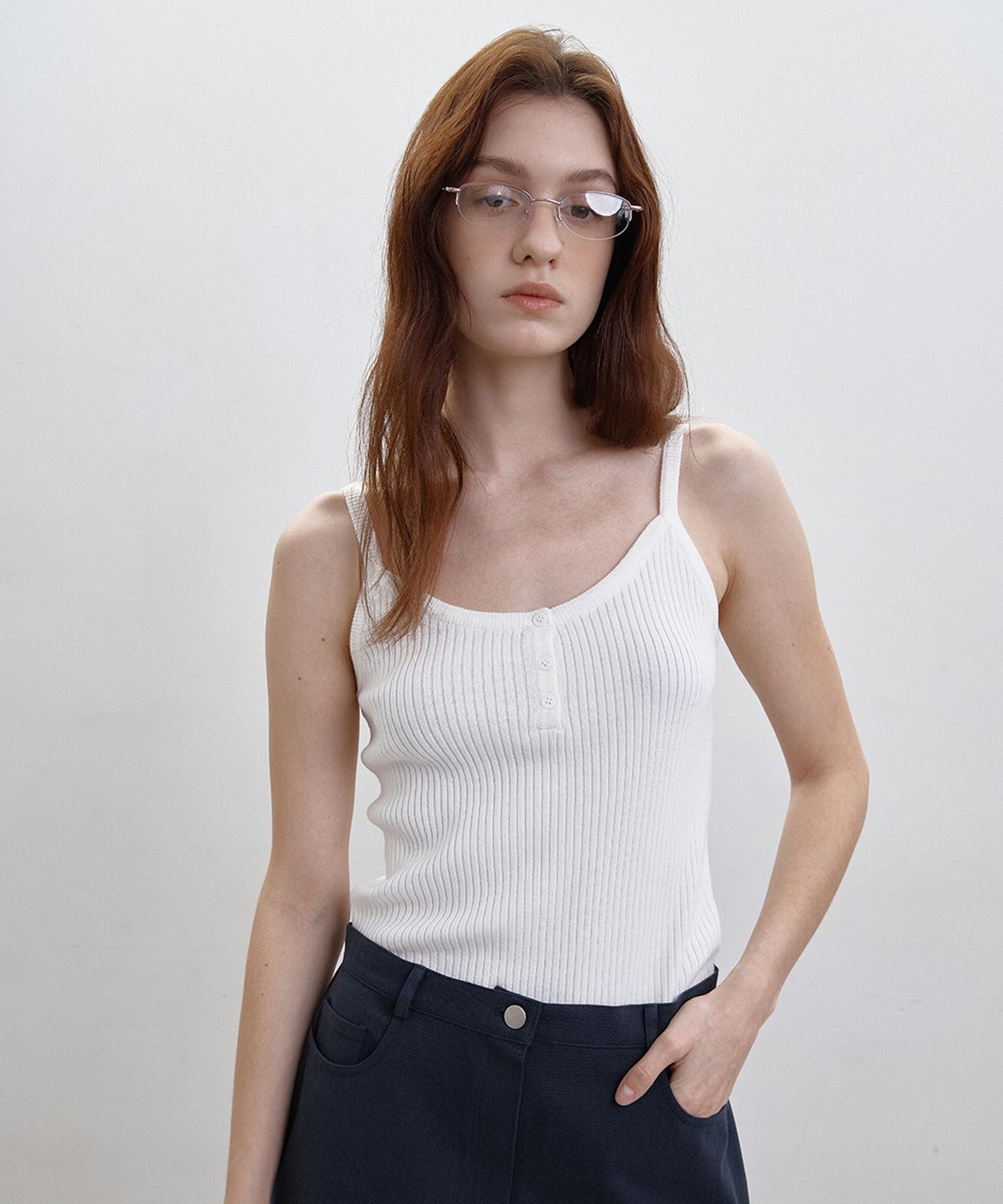 벗튼(BUT'TON) Slik Button Sleeveless Knit (Ivory)