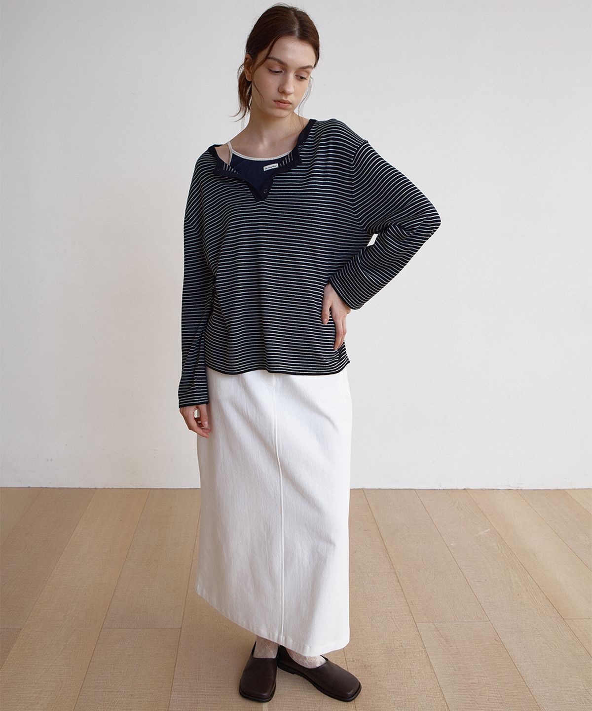 벗튼(BUT'TON) Stripe Button Knit (Navy)