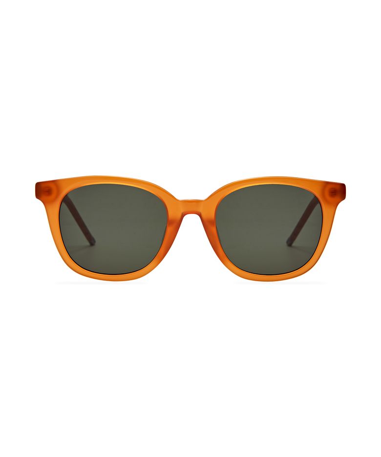 Andia Amber