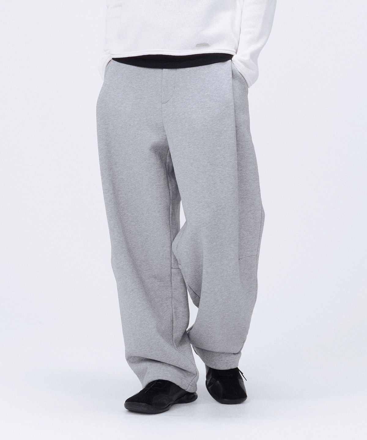 미세키서울 맨(MISEKISEOUL MEN) Curved sweat pants GREY
