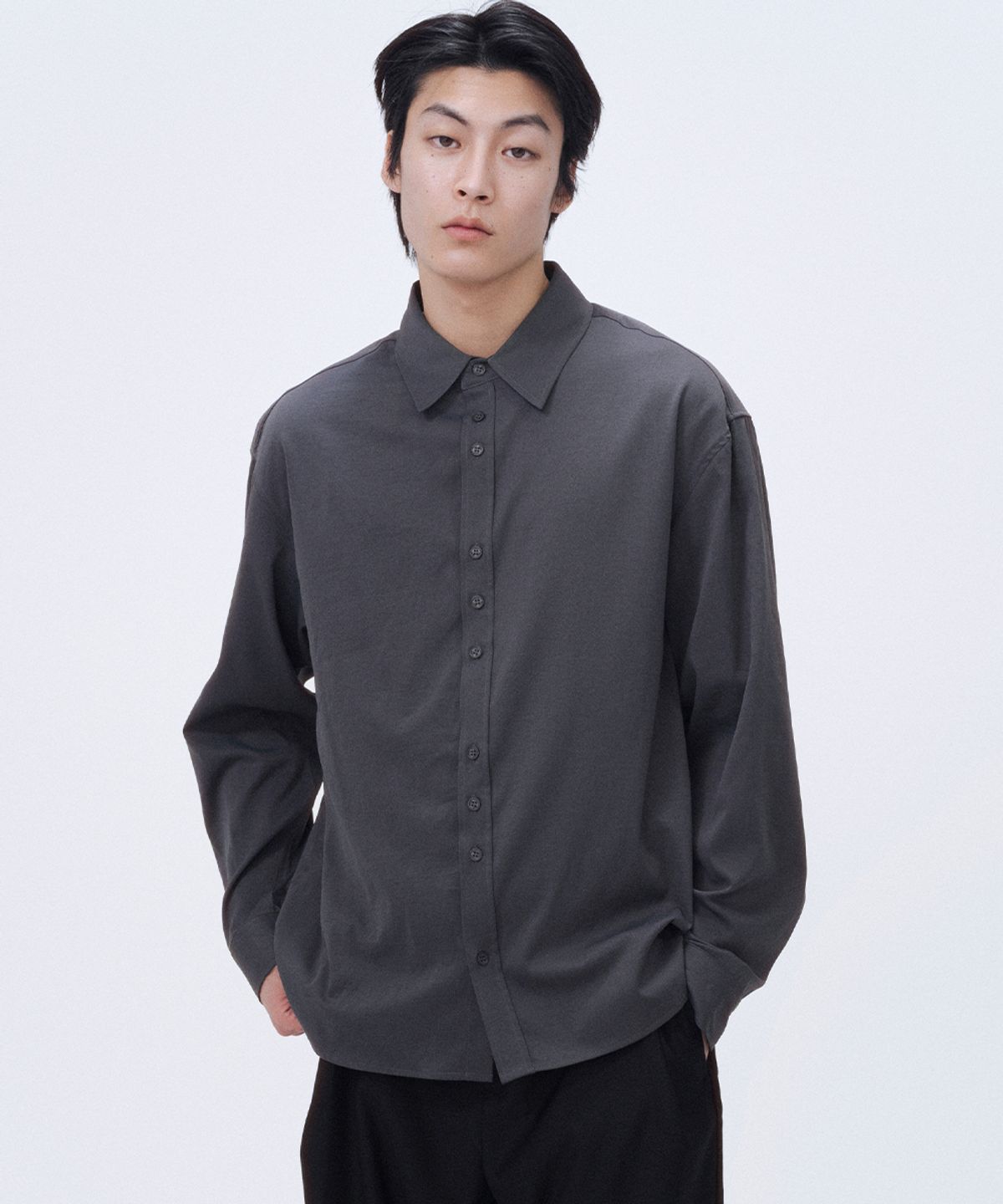 미세키서울 맨(MISEKISEOUL MEN) Asymmetric button shirt CHARCOAL