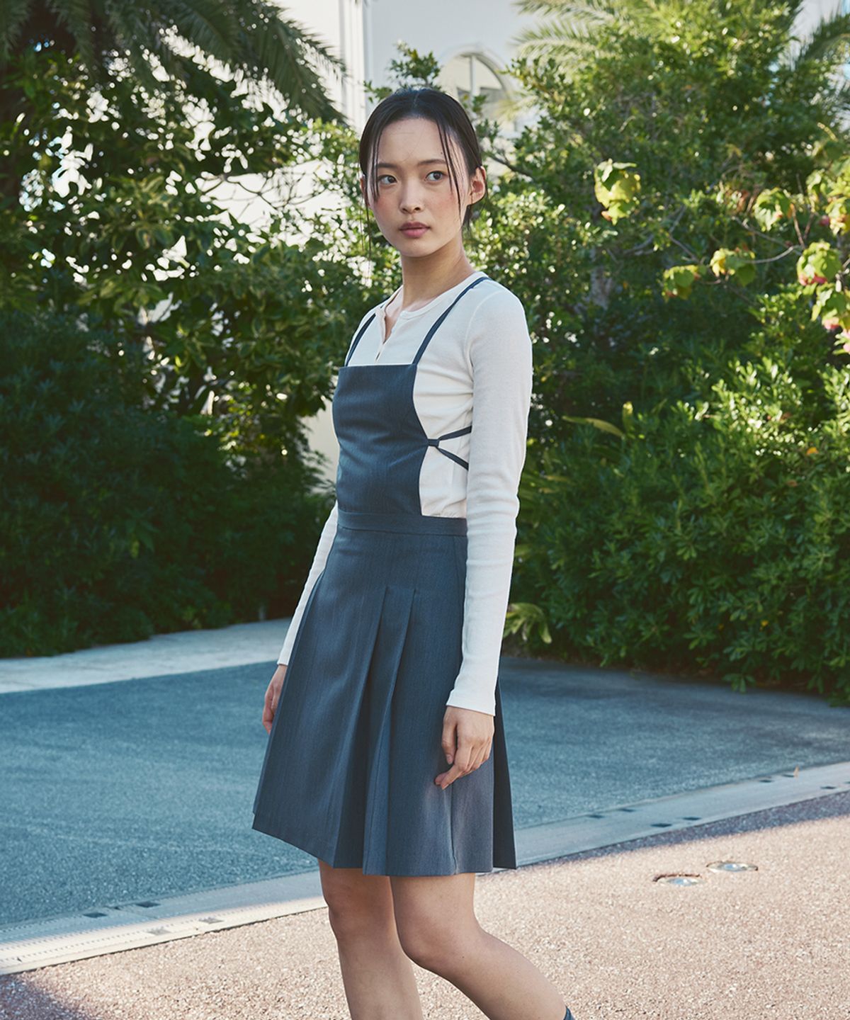 애프터아워즈(AFTERHOURS) BACKLESS STRAP DRESS (CHARCOAL)