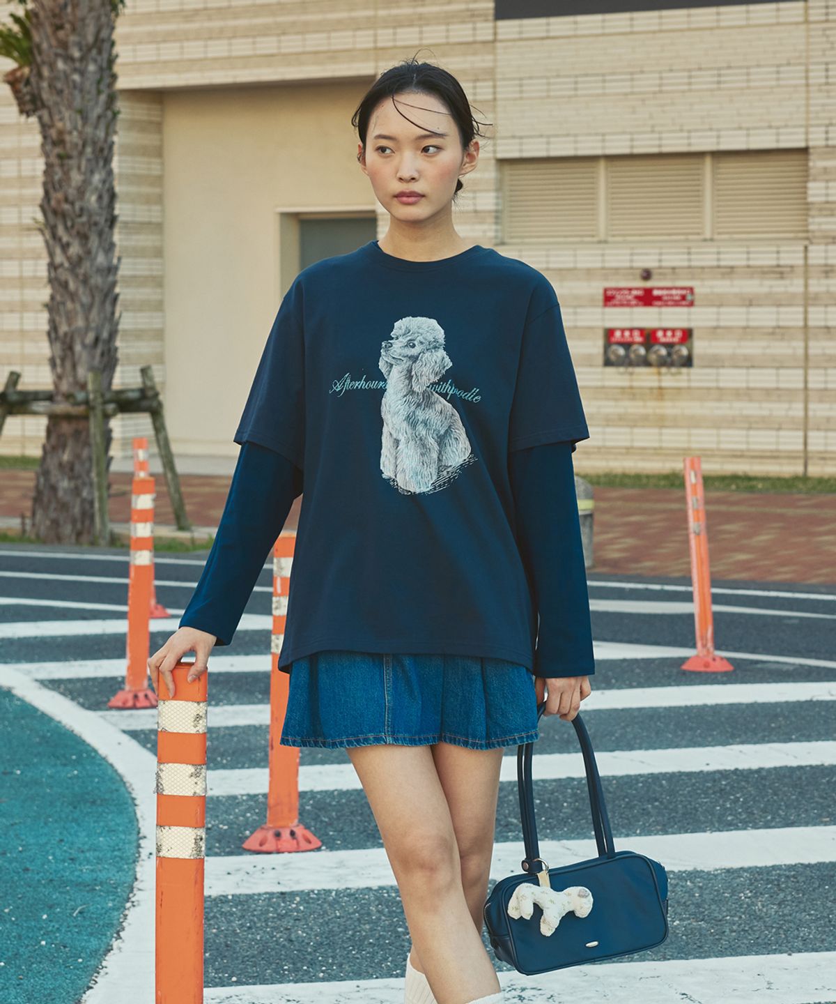 애프터아워즈(AFTERHOURS) OVERSIZED POODLE GRAPHIC TEE V2 (NAVY)