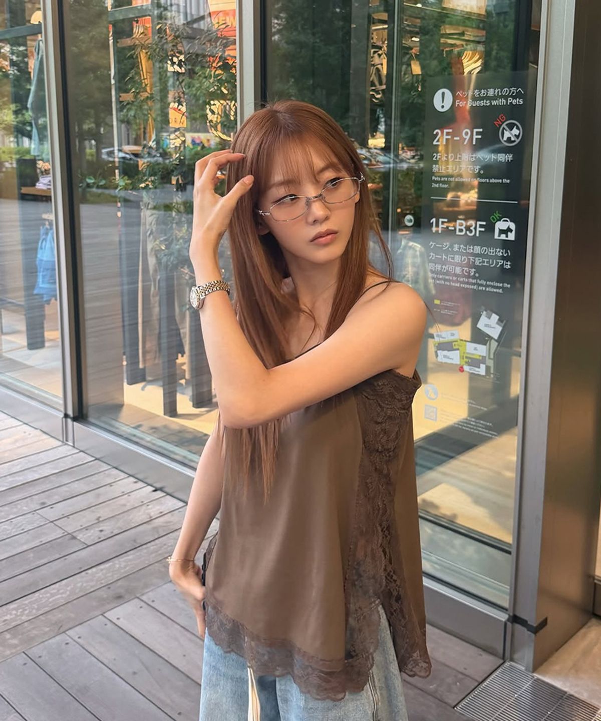프로젝트 웨이브(PROJECT WAVE) Square Lace Slit Top [BROWN]