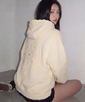 리벳 아플리케 오버핏 후드집업 [베이지]