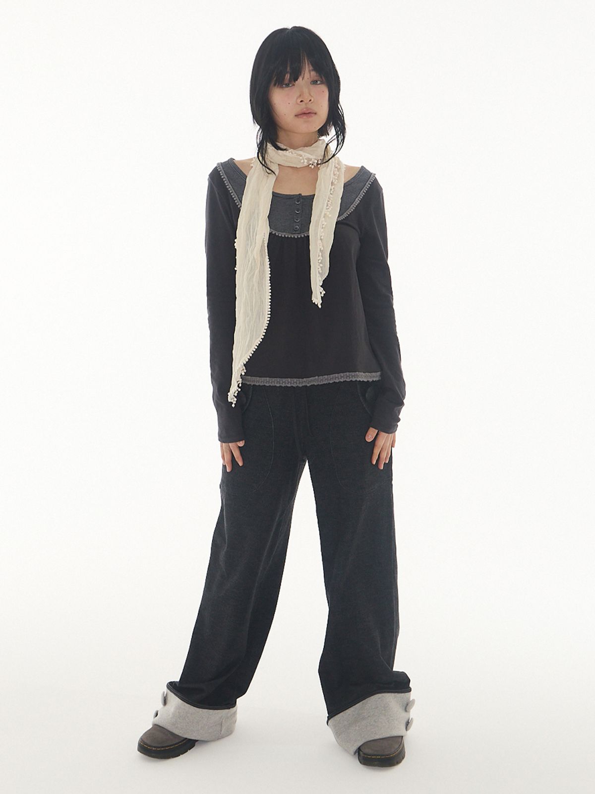 익스파이어드걸(EXPIRED GIRL) Roll-Up Button Pants Charcoal