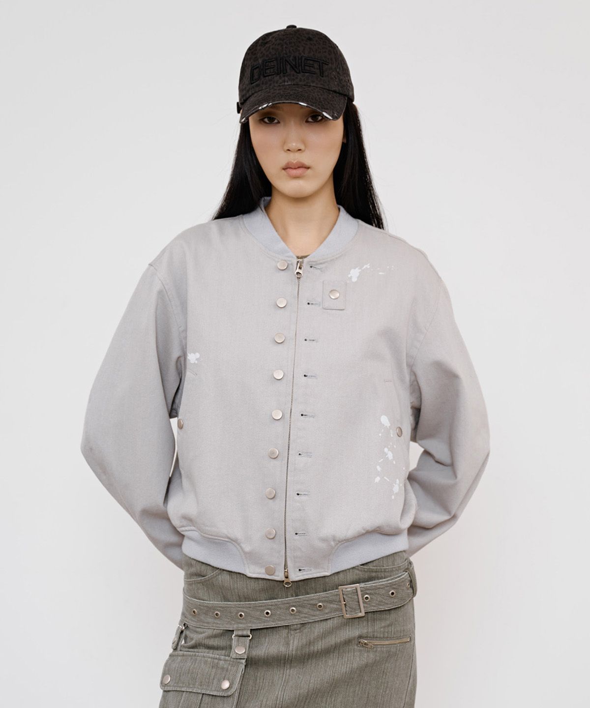 다이닛(DEINET) PAINT STUD COTTON MA1 IN LIGHT GREY