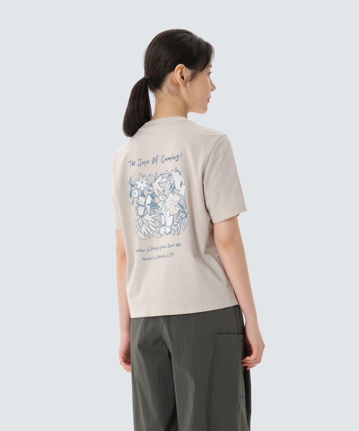 스노우피크 어패럴(SNOWPEAK APPAREL) 소로나 여성 트로피컬 반팔 티셔츠 (S26MWFTS71) Sand Beige