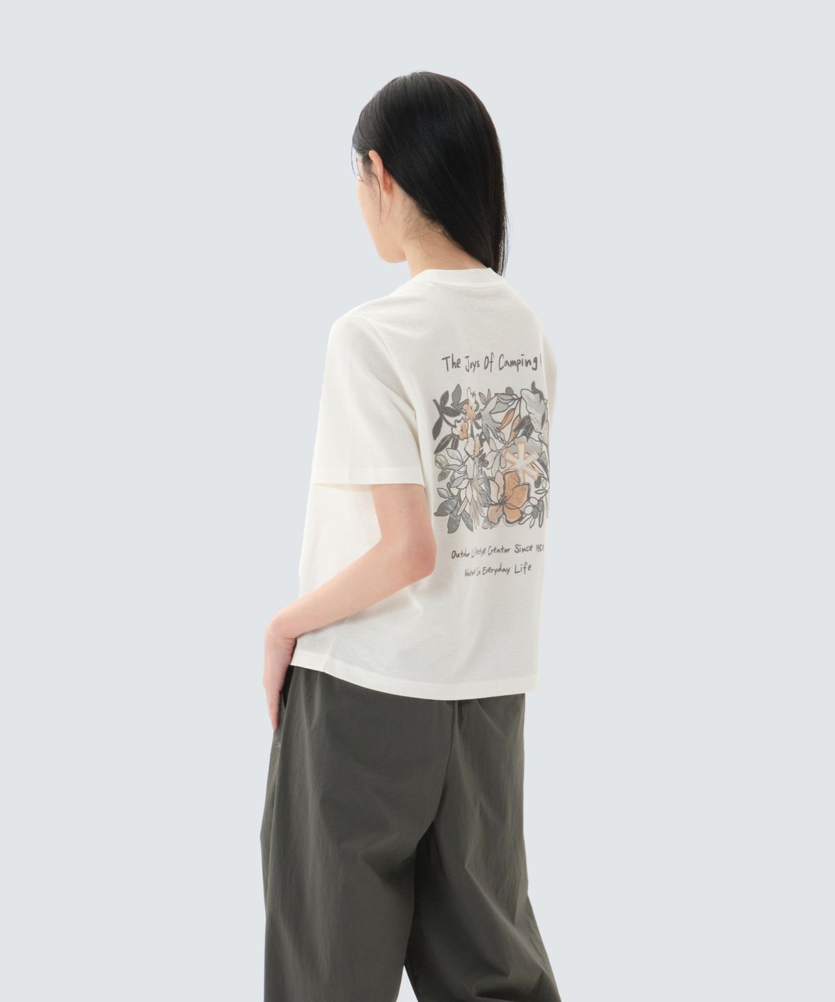 스노우피크 어패럴(SNOWPEAK APPAREL) 소로나 여성 트로피컬 반팔 티셔츠 (S26MWFTS71) Off White