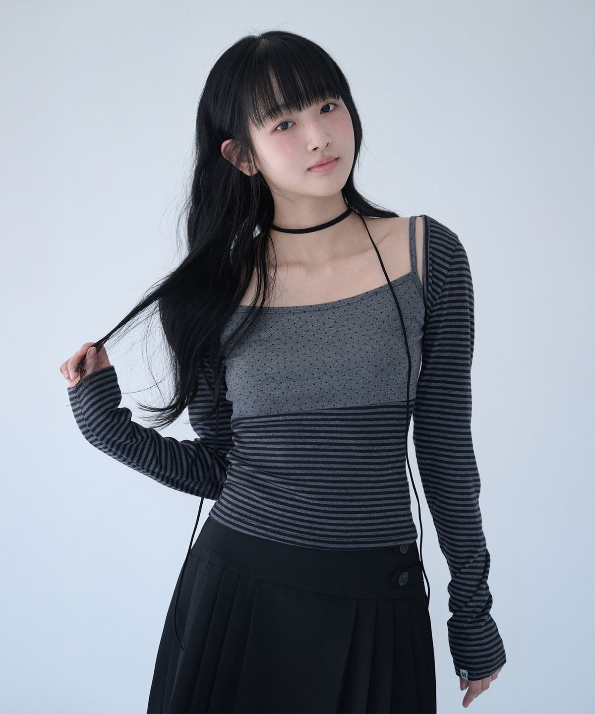 미레코(MIRECO) MIXED PATTERN CAMI & BOLERO SET CHARCOAL