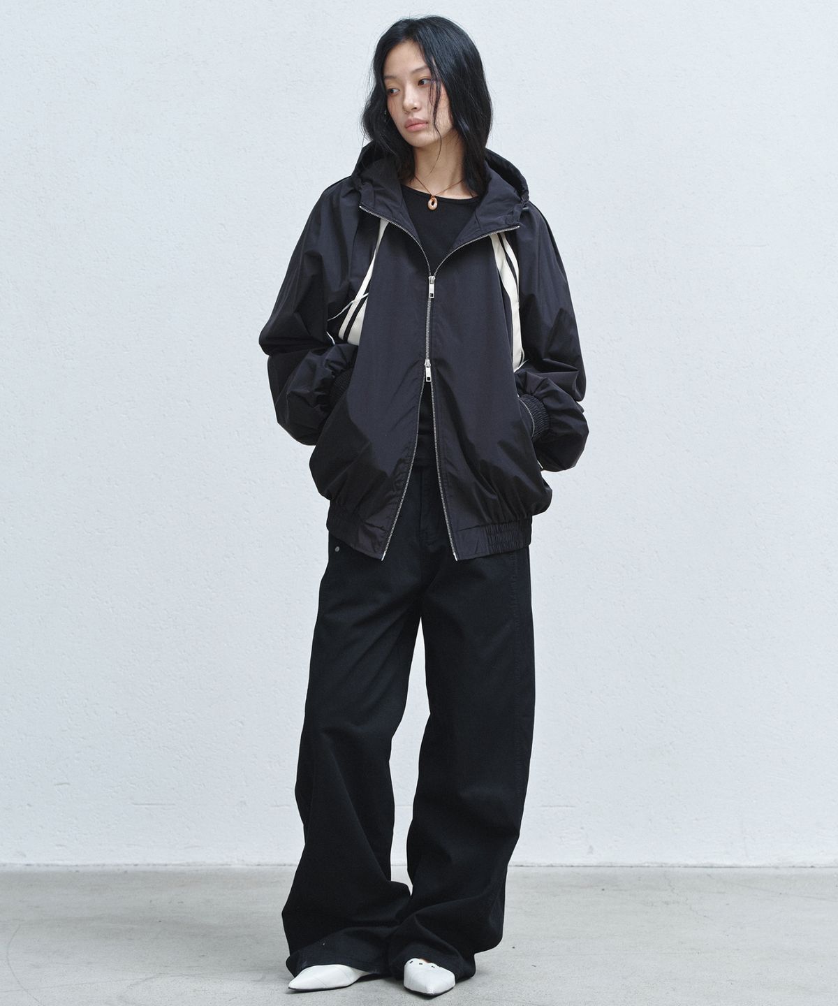 닉앤니콜(NICK&NICOLE) HOOD WIND ZIP-UP JACKET_BLACK